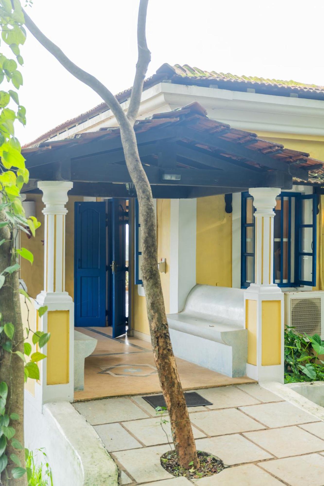 Wildflower Villas - All Villa Hotel, Family Run Candolim Exterior photo