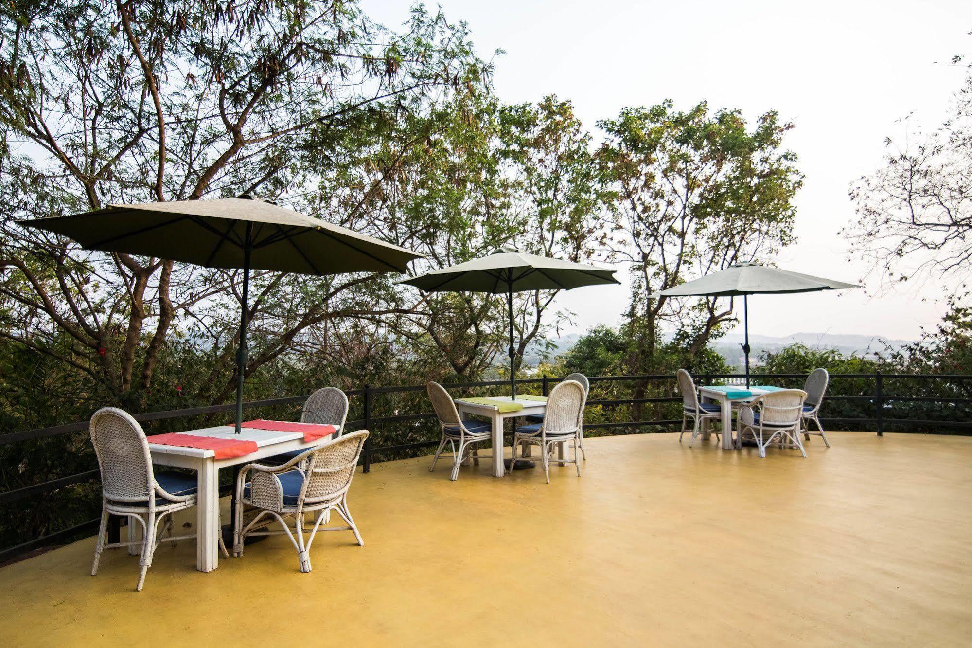 Wildflower Villas - All Villa Hotel, Family Run Candolim Exterior photo