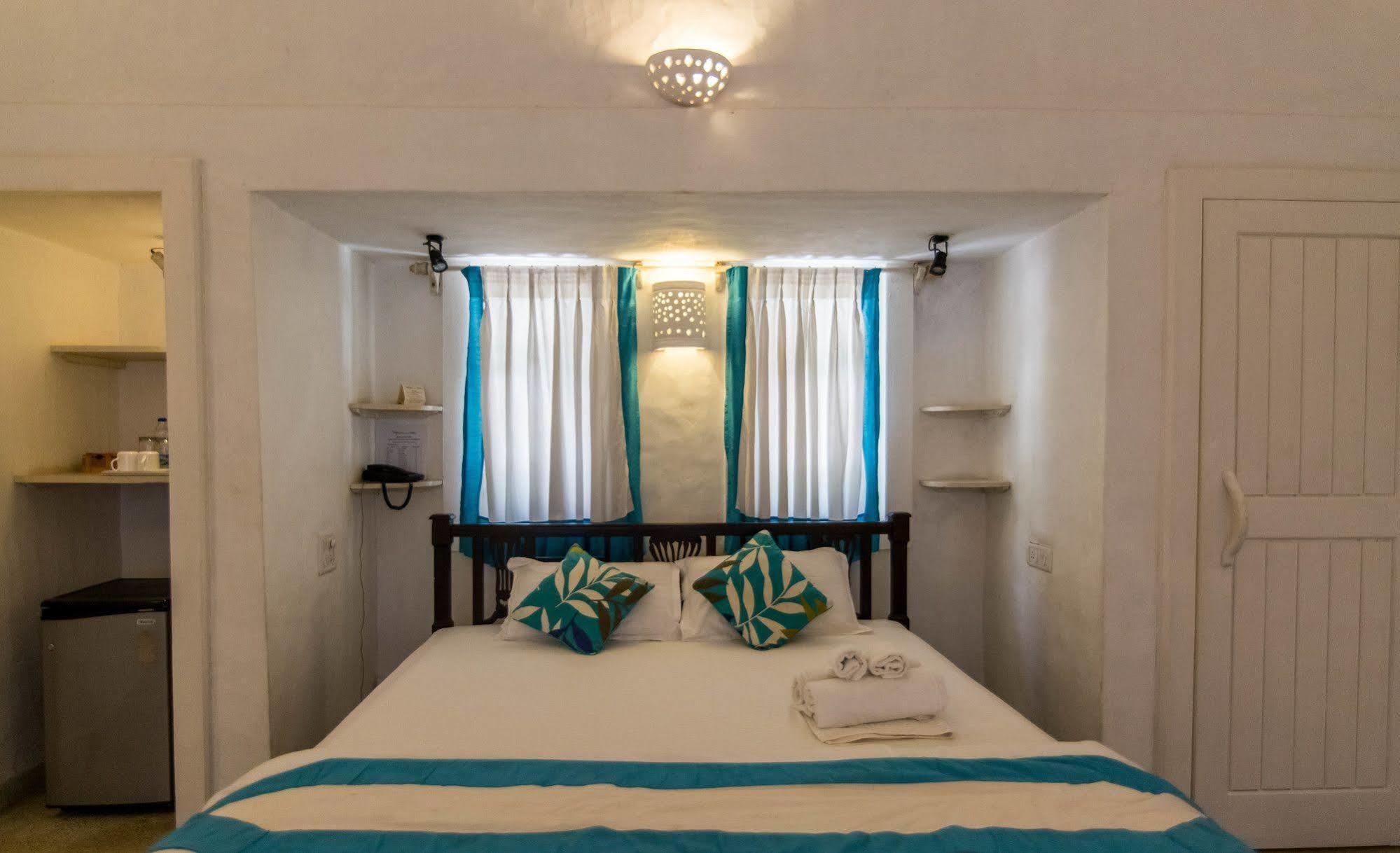 Wildflower Villas - All Villa Hotel, Family Run Candolim Exterior photo